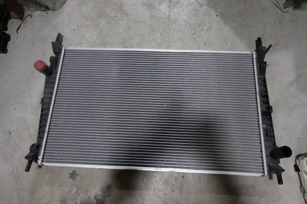 FORD TRANSİT T 350 ÇIKMA PARÇA TRANSİT 200 PS SIFIR RADYATÖRÜ